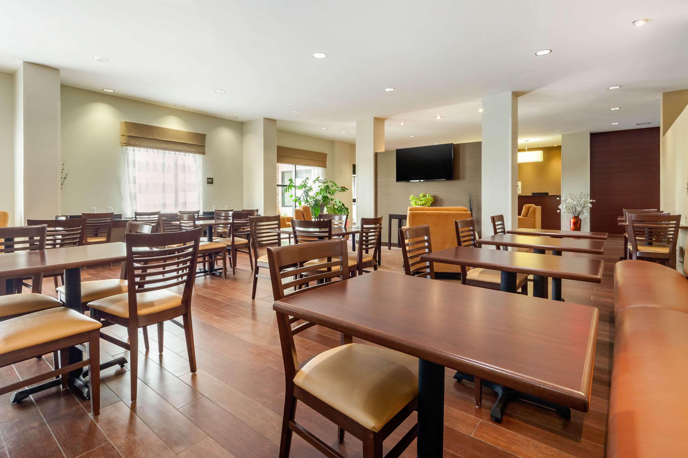Sleep Inn & Suites ديفيلز ليك المظهر الخارجي الصورة