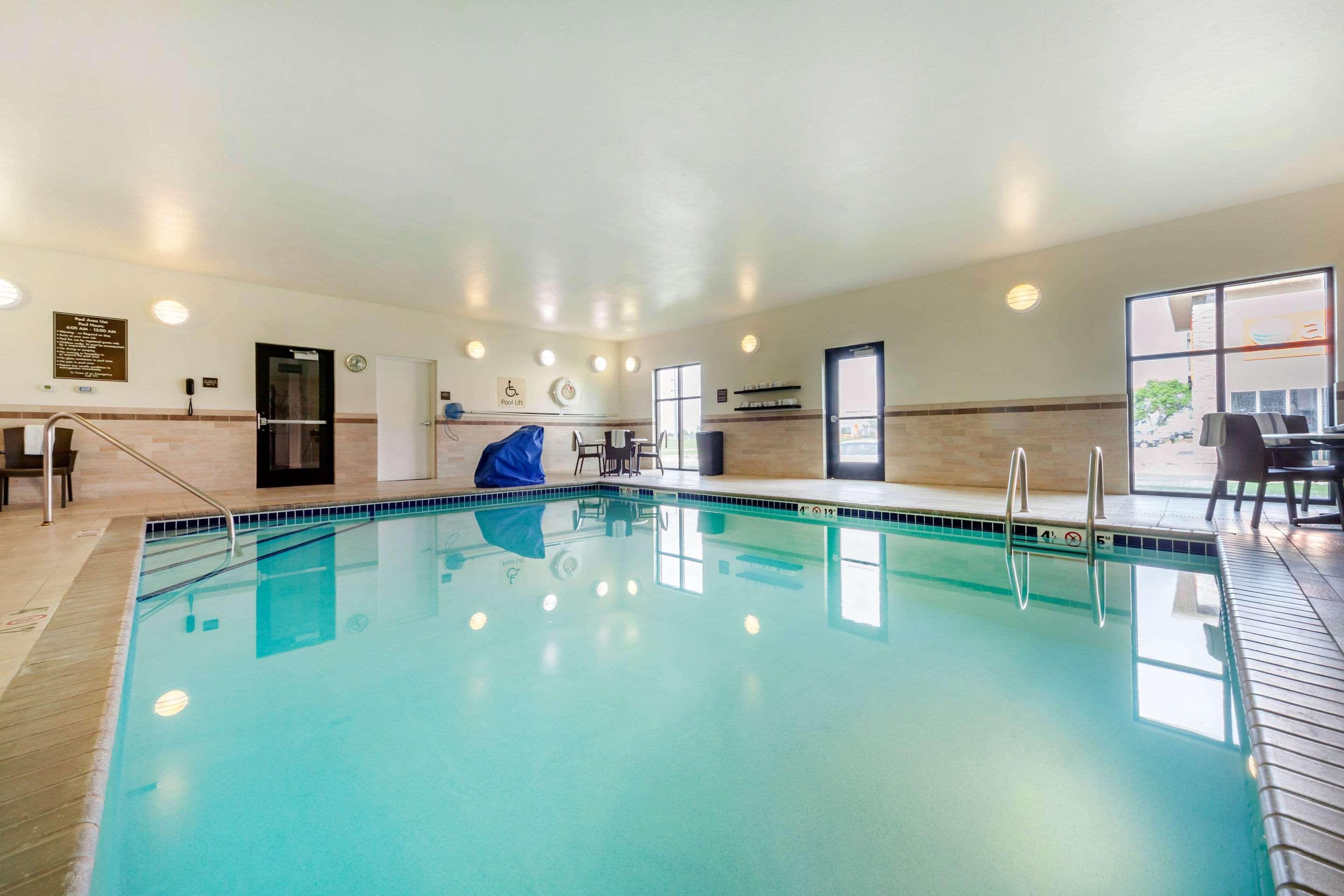 Sleep Inn & Suites ديفيلز ليك المظهر الخارجي الصورة